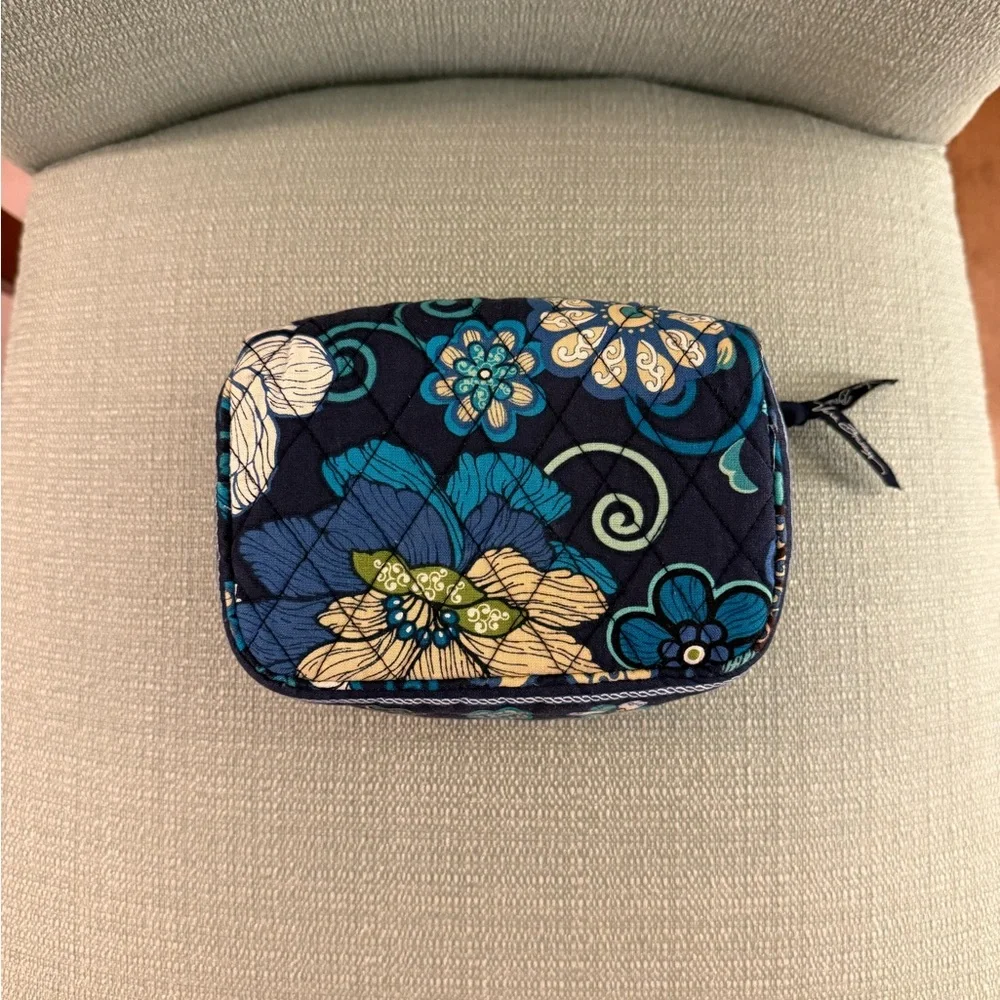 Vintage Vera Bradley in Mod Floral Blue - Sm Duffle, Jewelry Case + Iron Pouch - Picture 9 of 12